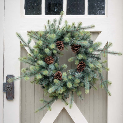 32" Blue Spruce LED Wreath - Shugar Plums Gift Store