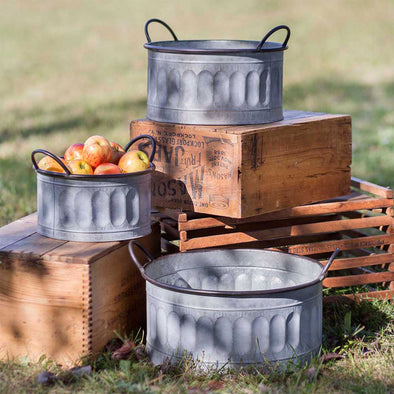 Galvanized Metal Apple Bucket Set - Shugar Plums Gift Store